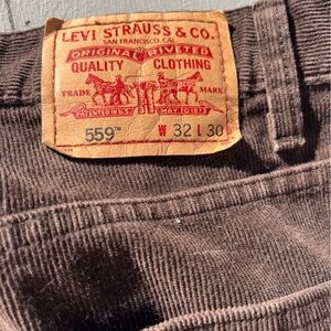 Men's Vintage Levi's 559 Brown Straight Leg Jeans 32x30 Corduroy Hong Kong Retro